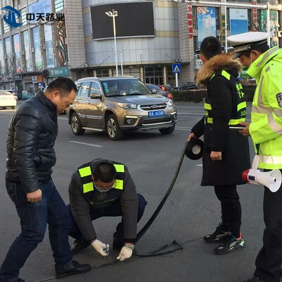 গুণ  3 X 3mm Road Crack Repair Bituminous Tapeasphalt Joint Sealing Crack Sealer কারখানা