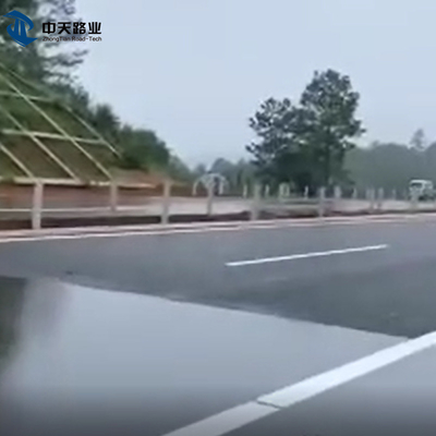 উচ্চ সান্দ্রতা নিরাপদ ড্রাইভিং রোড অ্যাসফল্ট মডিফায়ার হট মেল্ট ব্যাগ প্যাকিং